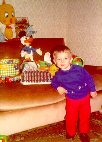 1975-sorridente e pronto per la foto.jpg (21432 byte)