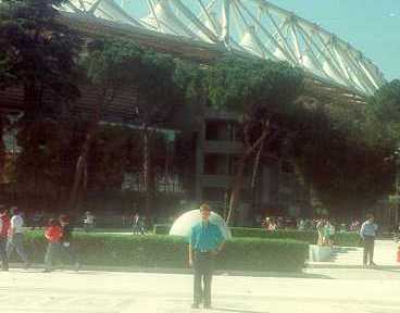1990-05-30-olimpico.jpg (11931 byte)