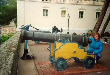 1994-pronto con il cannone.jpg (18826 byte)